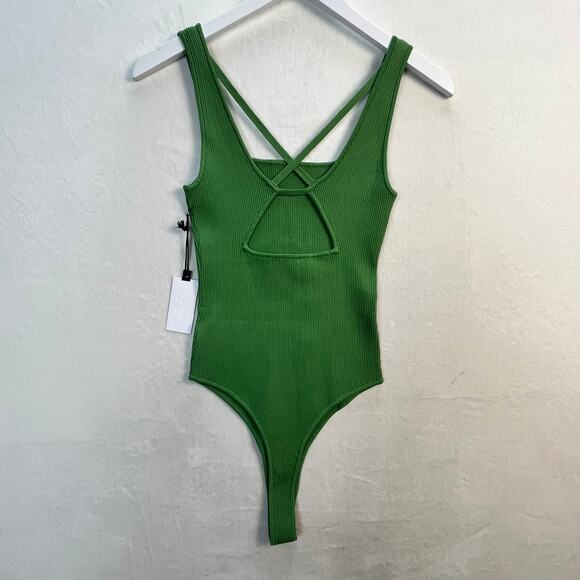 NWT ASTR Elmira Bodysuit Green Ribbed with Open Criss Cross Back Medium - Picture 7 of 13